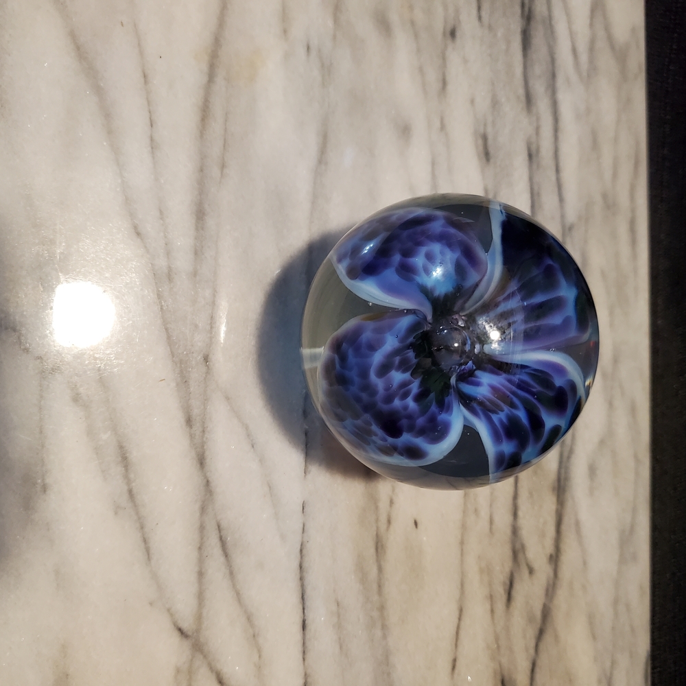 Vintage 1990 Glass Eye Studio (GES) Floral Art Glass Paperweight